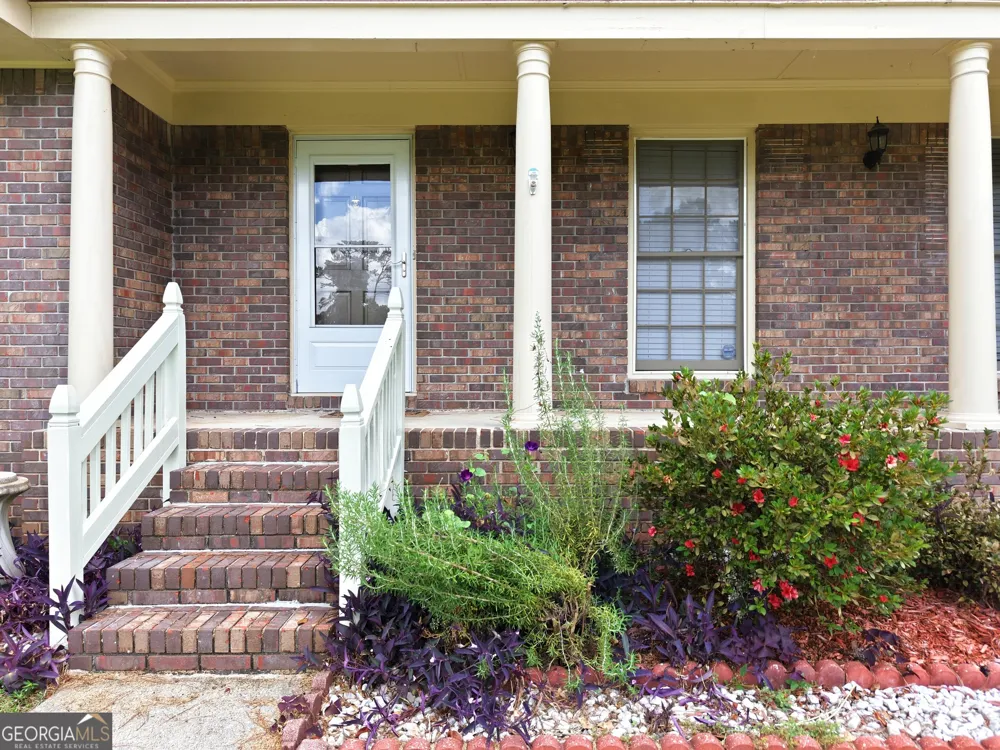 2681 Kings CIR Lawrenceville, GA 30044