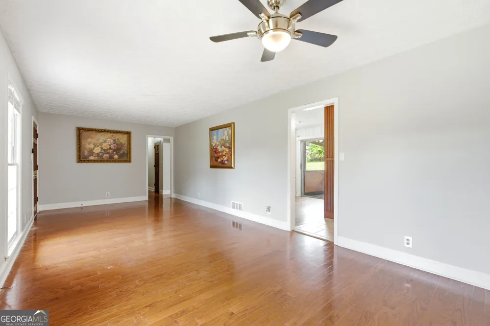 2681 Kings CIR Lawrenceville, GA 30044