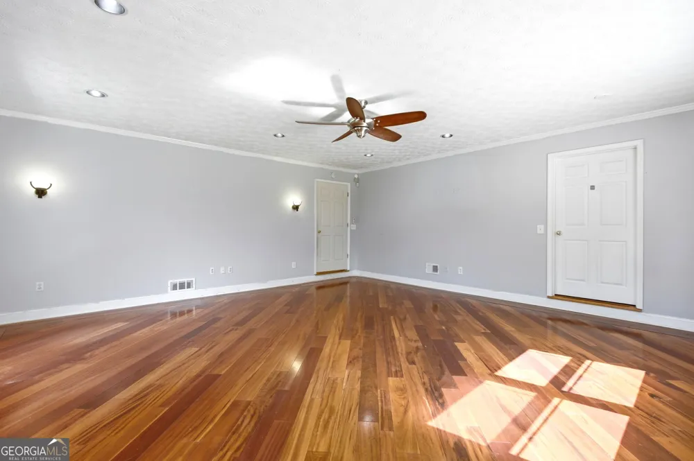 2681 Kings CIR Lawrenceville, GA 30044