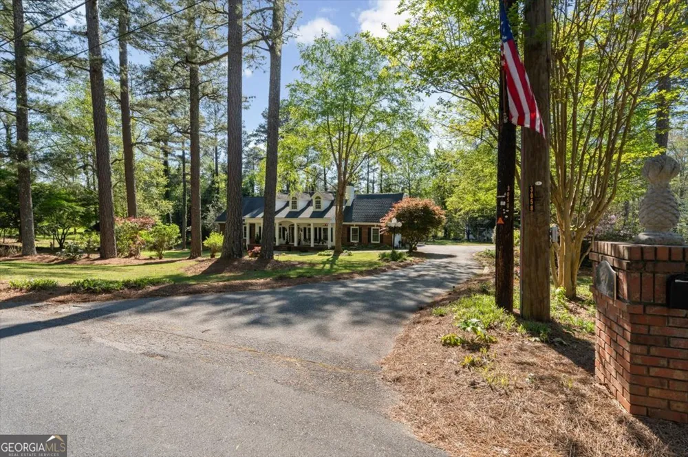 80 Highland DR Tallapoosa, GA 30176