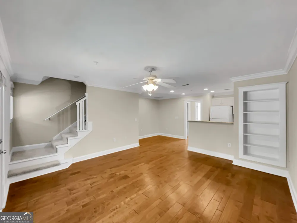 490 Barnett Shoals RD Athens, GA 30605