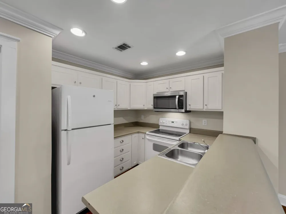 490 Barnett Shoals RD Athens, GA 30605