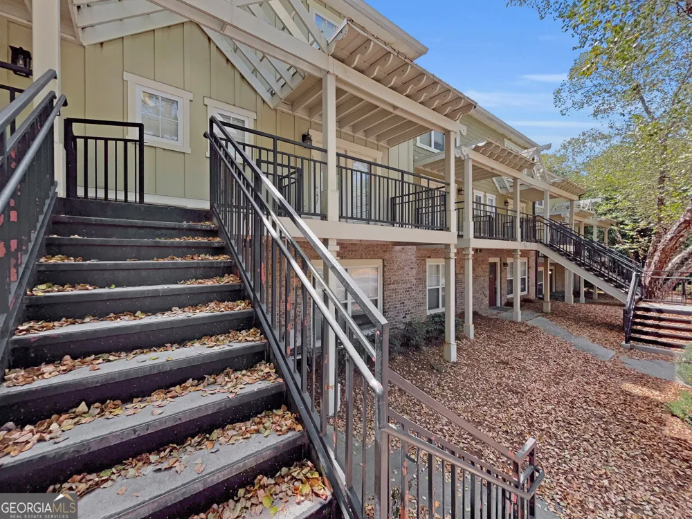 490 Barnett Shoals RD Athens, GA 30605
