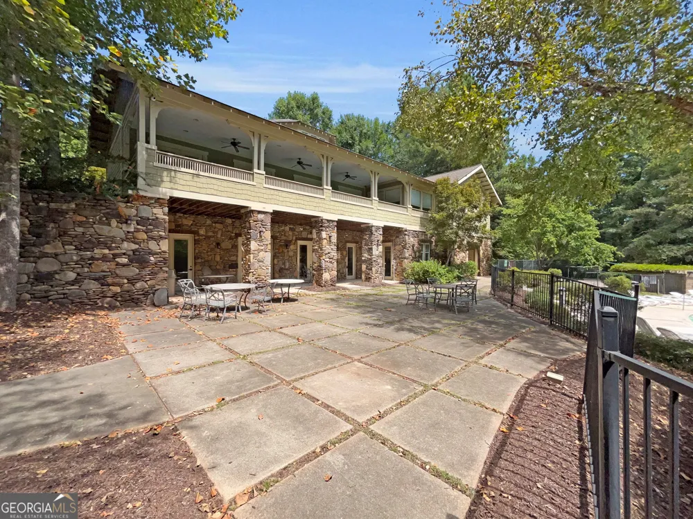 490 Barnett Shoals RD Athens, GA 30605