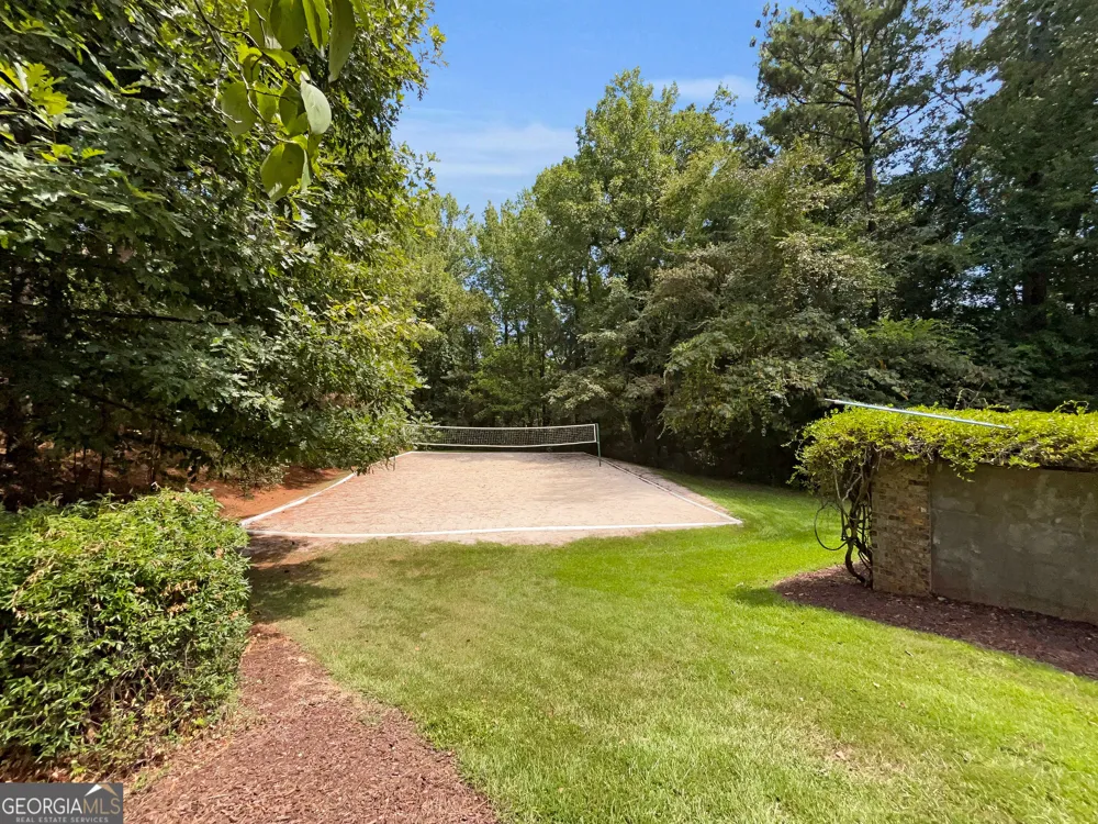 490 Barnett Shoals RD Athens, GA 30605