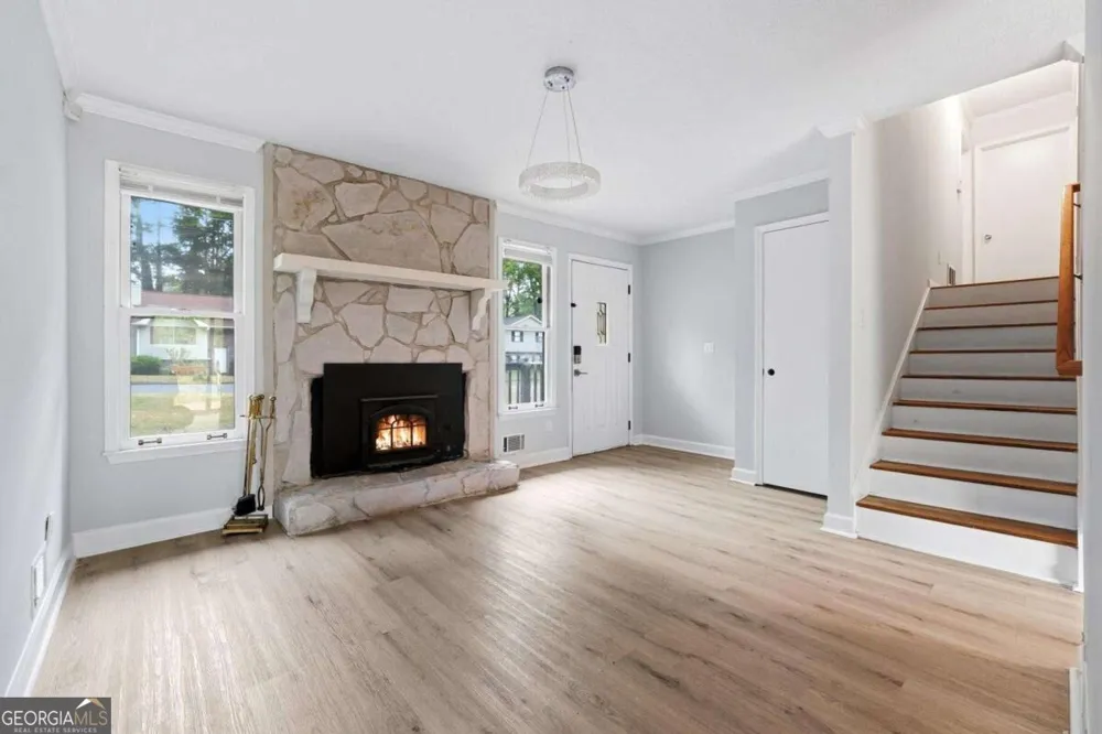 3262 Summer Wood CIR Snellville, GA 30039