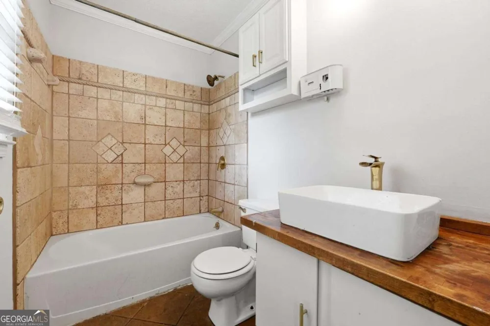 3262 Summer Wood CIR Snellville, GA 30039