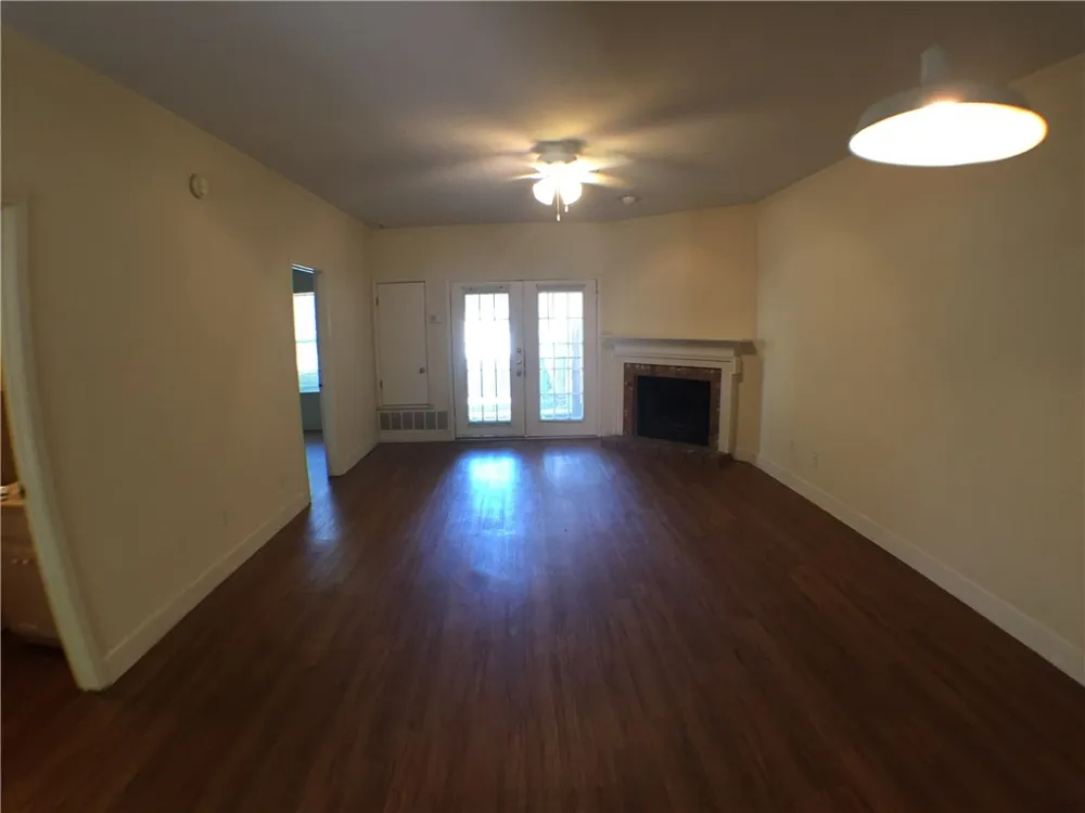 2100 San Gabriel ST Street #203 Austin, TX 78705