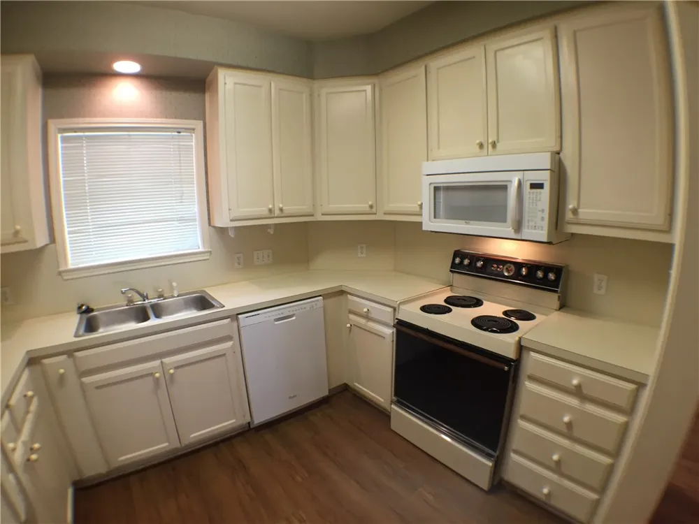 2100 San Gabriel ST Street #203 Austin, TX 78705