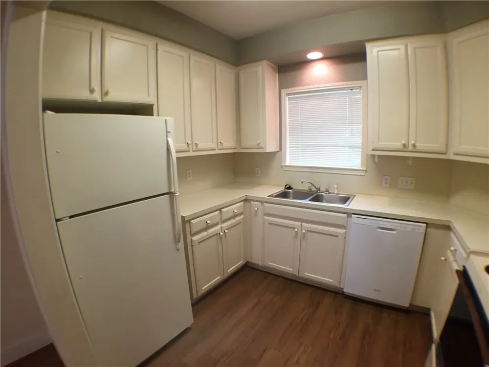 2100 San Gabriel ST Street #203 Austin, TX 78705