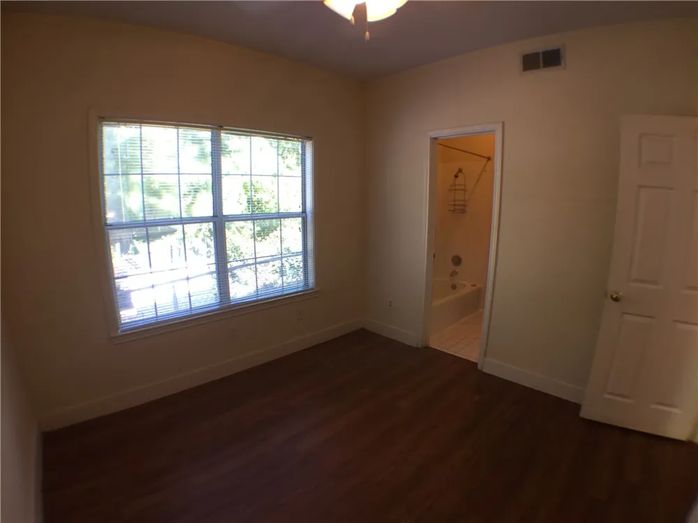 2100 San Gabriel ST Street #203 Austin, TX 78705