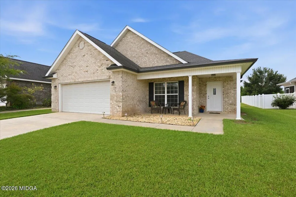 305 Lamplight Drive Byron, GA 31008