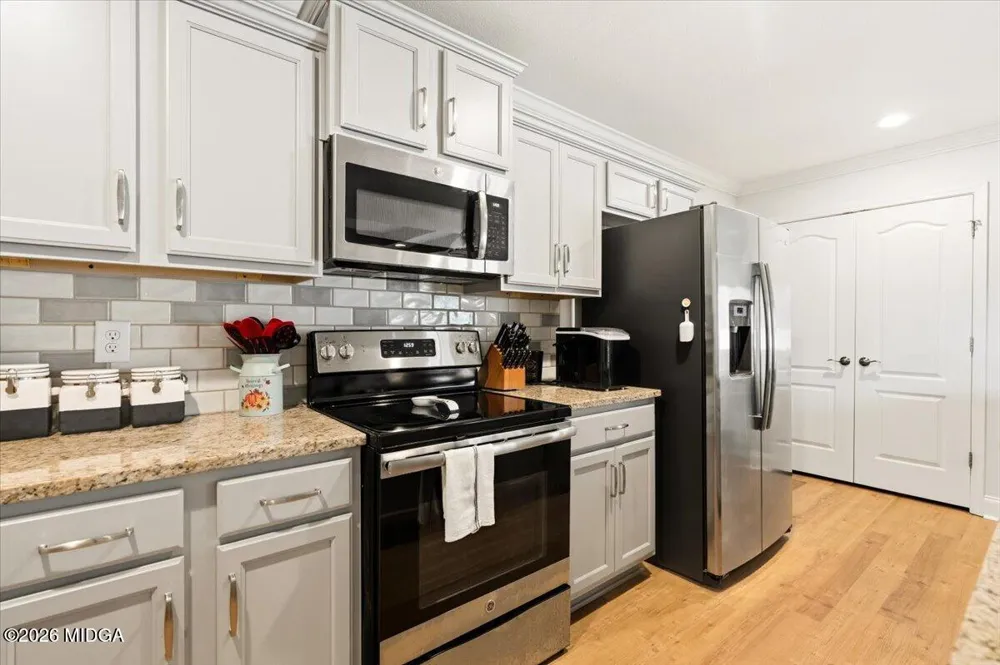 305 Lamplight Drive Byron, GA 31008