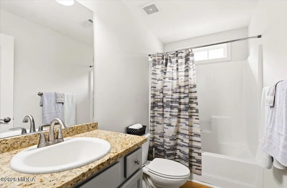 305 Lamplight Drive Byron, GA 31008