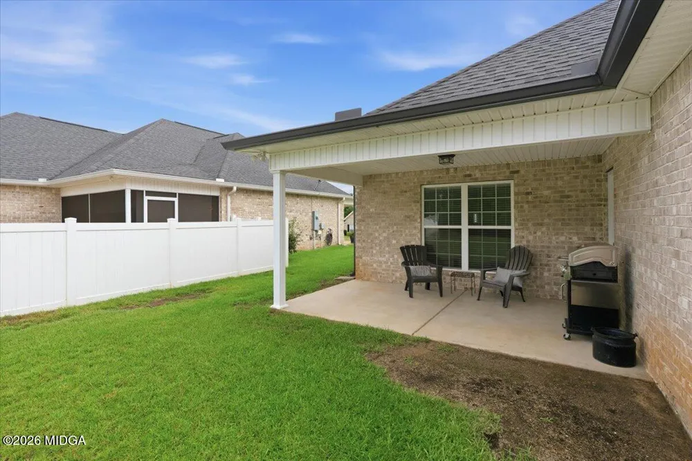 305 Lamplight Drive Byron, GA 31008
