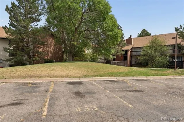 14896 E 2nd Avenue #106H Aurora, CO 80011