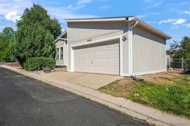 2550 Wheaton Drive Colorado Springs, CO 80904