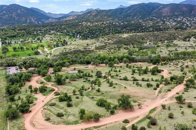 2550 Wheaton Drive Colorado Springs, CO 80904