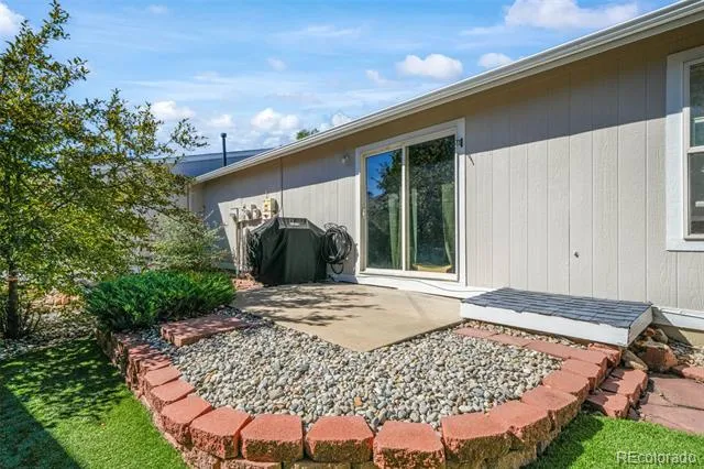 2550 Wheaton Drive Colorado Springs, CO 80904