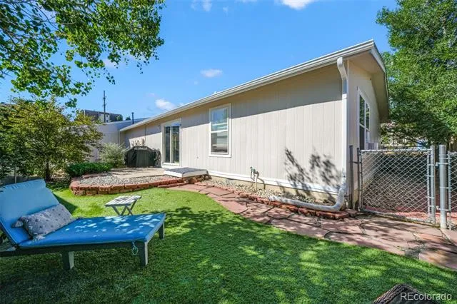 2550 Wheaton Drive Colorado Springs, CO 80904