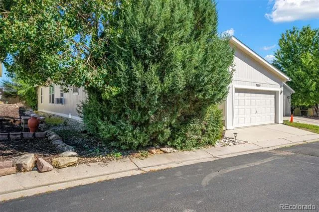 2550 Wheaton Drive Colorado Springs, CO 80904