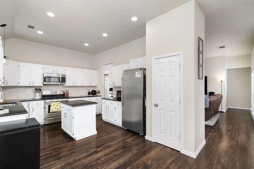 7501 Caribbean Drive Rowlett, TX 75088