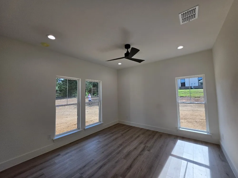 2805 Private #73107 Burleson, TX 76028