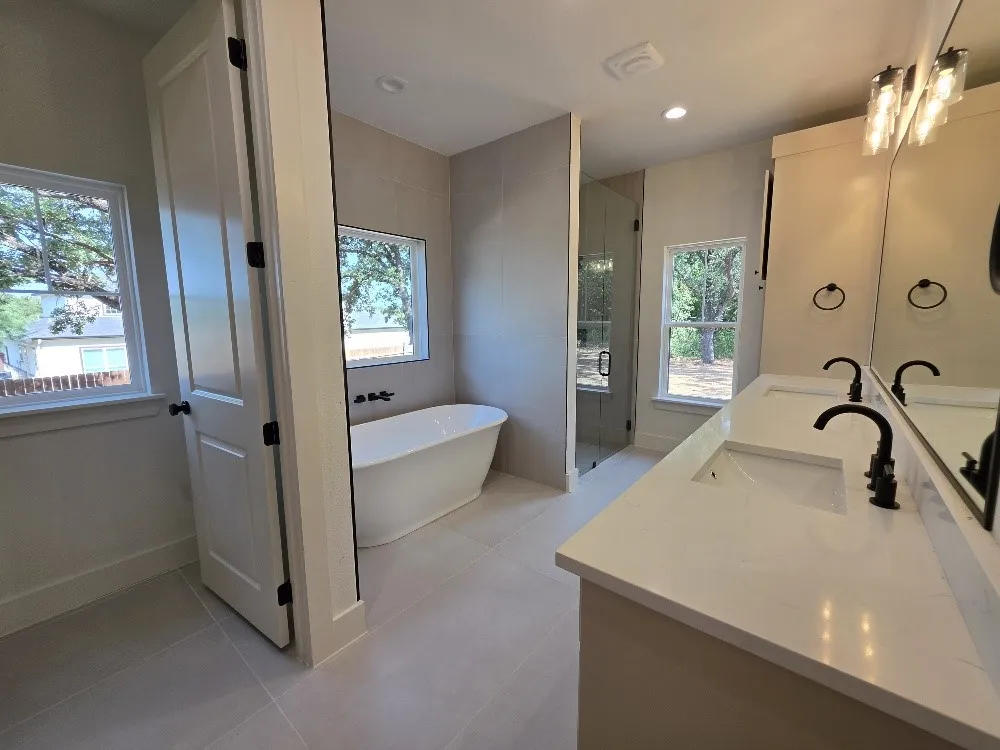 2805 Private #73107 Burleson, TX 76028