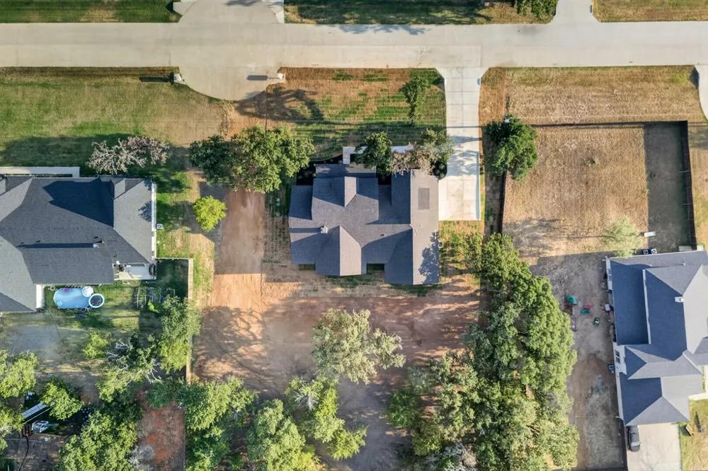 2805 Private #73107 Burleson, TX 76028