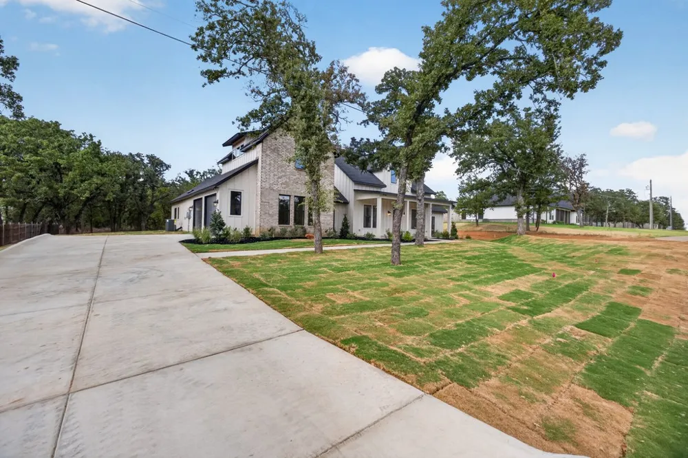 2805 Private #73107 Burleson, TX 76028