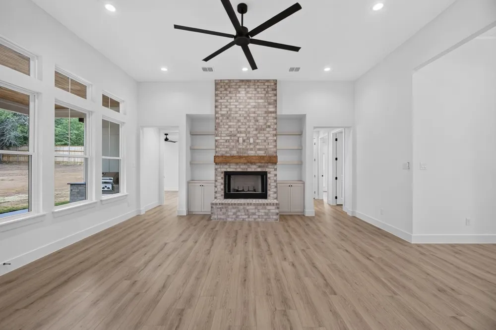 2805 Private #73107 Burleson, TX 76028