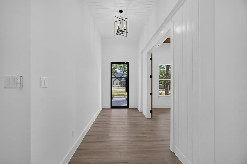 2805 Private #73107 Burleson, TX 76028