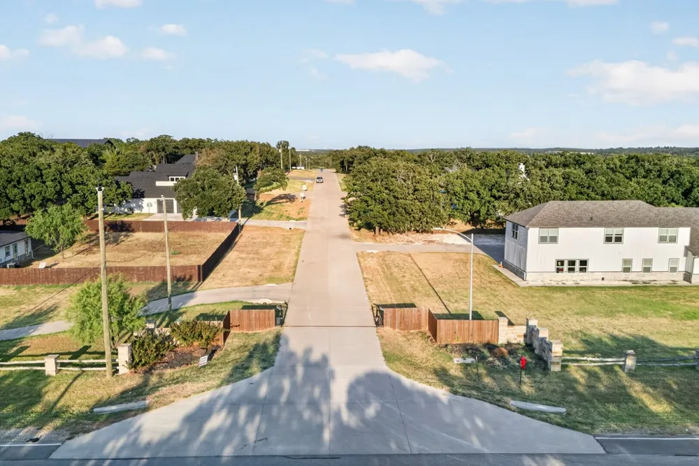 2805 Private #73107 Burleson, TX 76028