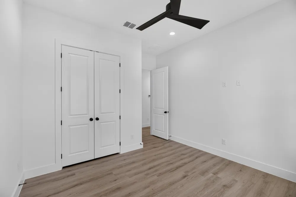 2805 Private #73107 Burleson, TX 76028