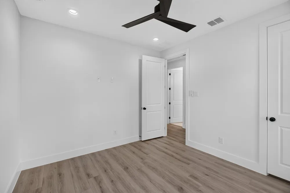 2805 Private #73107 Burleson, TX 76028