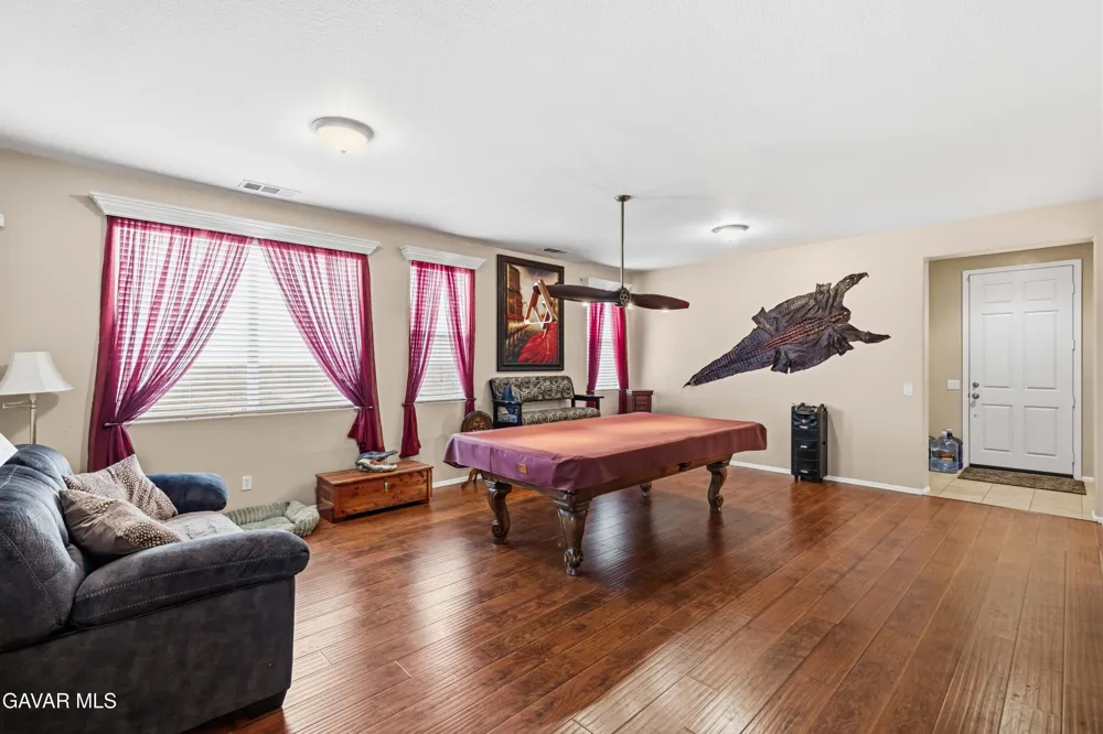 44853 Normandy Lane Lancaster, CA 93536