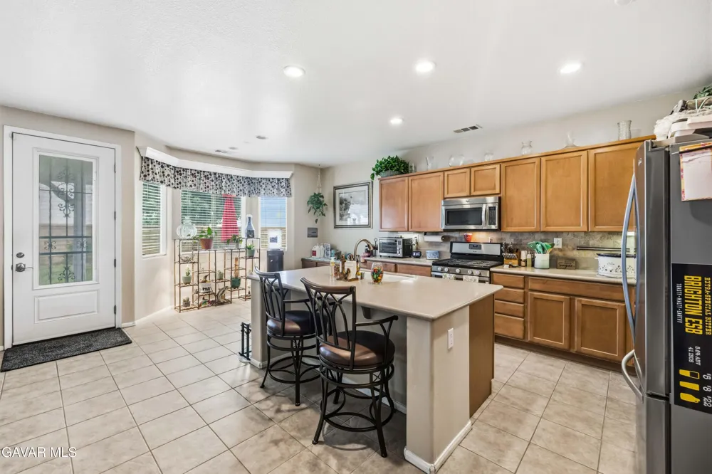 44853 Normandy Lane Lancaster, CA 93536