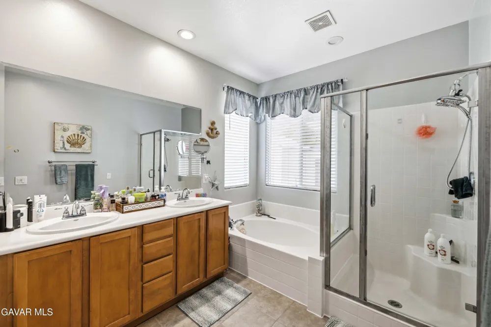 44853 Normandy Lane Lancaster, CA 93536