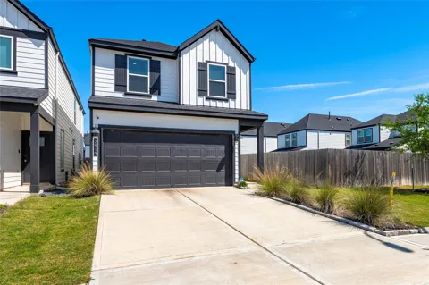 2919 Crown Gate Drive