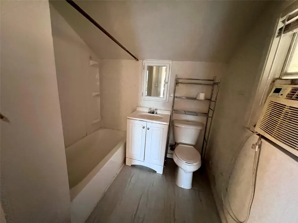 621 Harrison Wharton, TX 77488