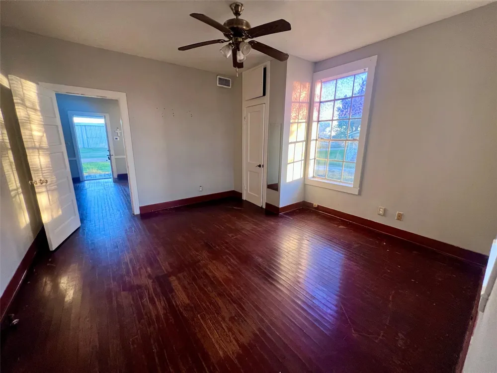 621 Harrison Wharton, TX 77488