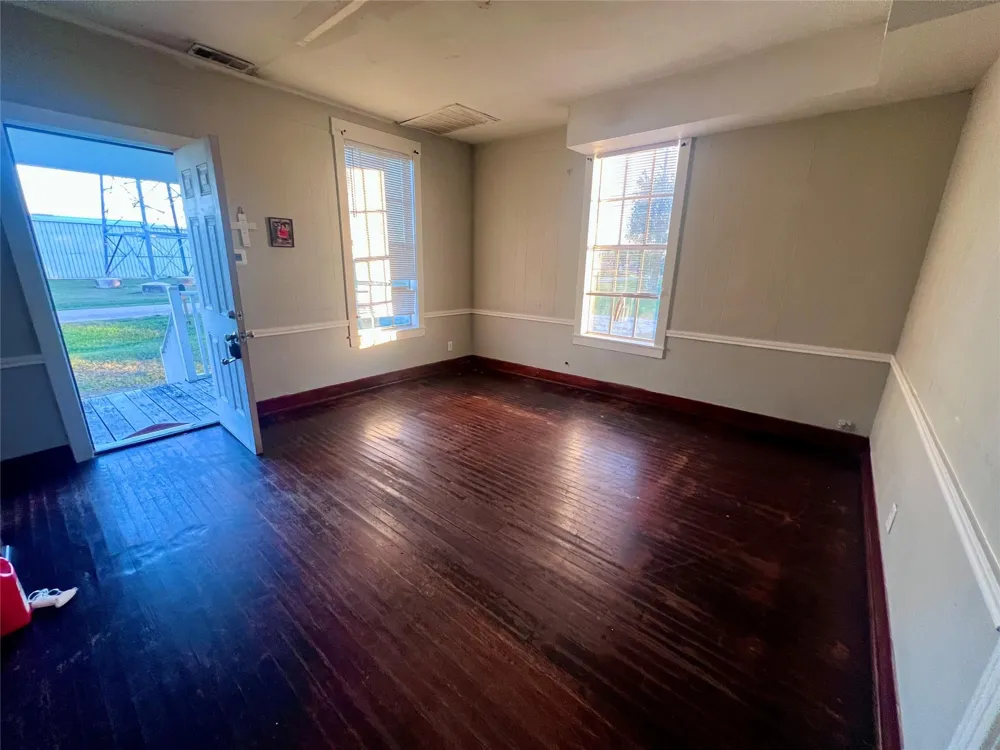 621 Harrison Wharton, TX 77488