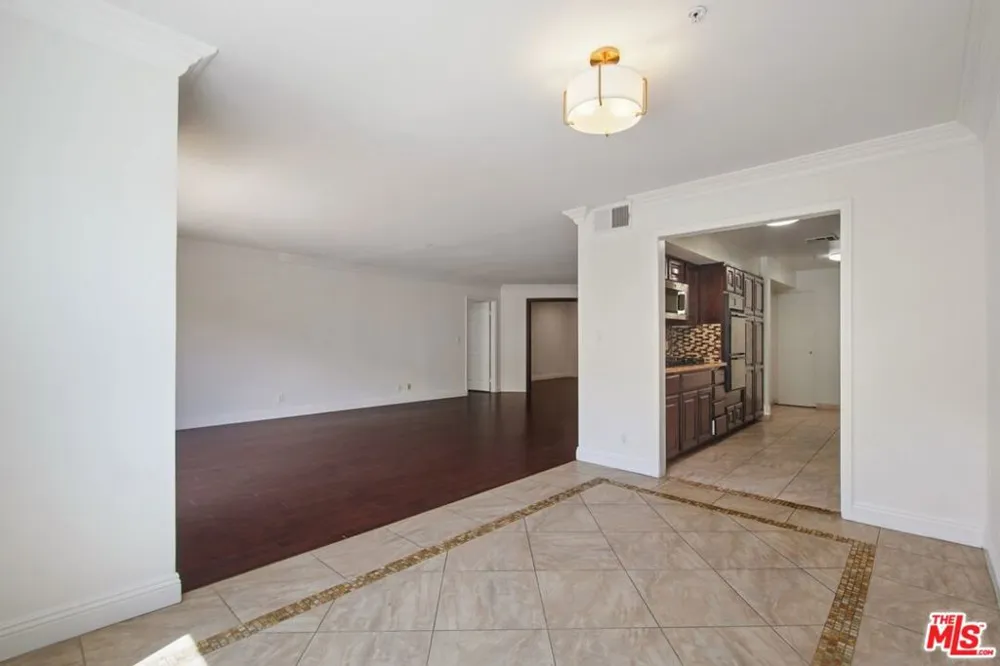 1508 Greenfield Avenue #101 Los Angeles, CA 90025