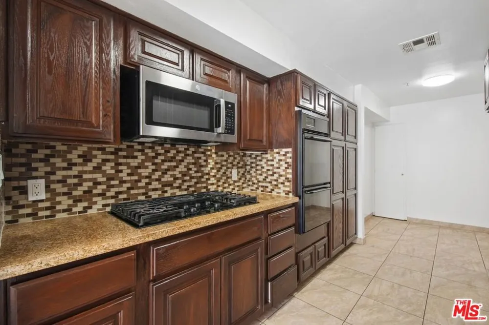 1508 Greenfield Avenue #101 Los Angeles, CA 90025
