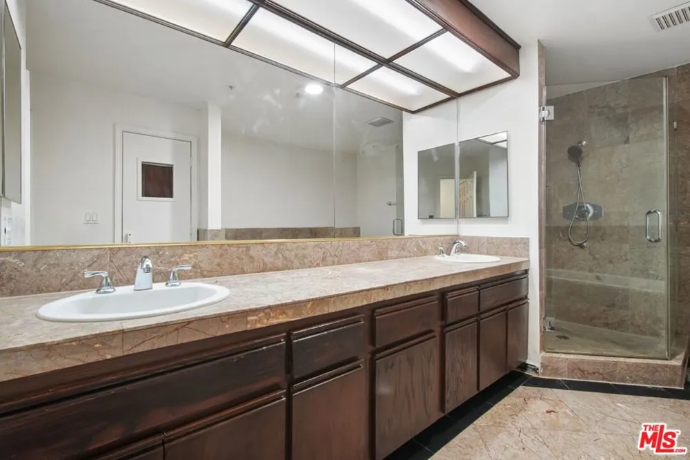 1508 Greenfield Avenue #101 Los Angeles, CA 90025