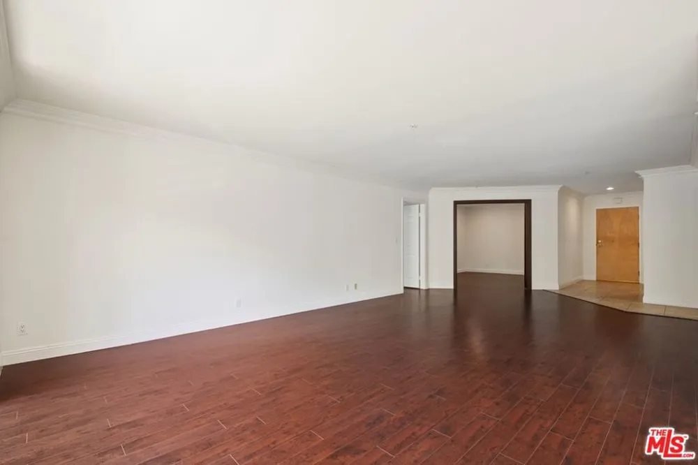 1508 Greenfield Avenue #101 Los Angeles, CA 90025