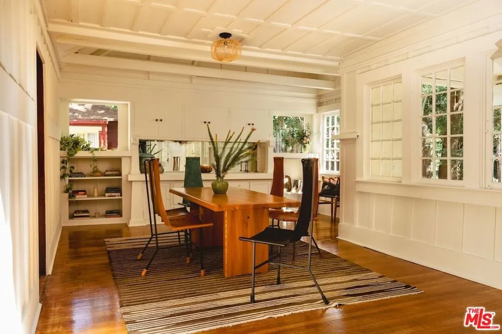 8337 Lookout Mountain Avenue Los Angeles, CA 90046