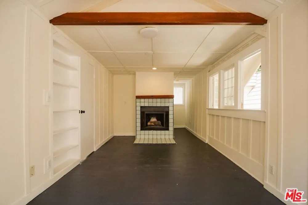 8337 Lookout Mountain Avenue Los Angeles, CA 90046