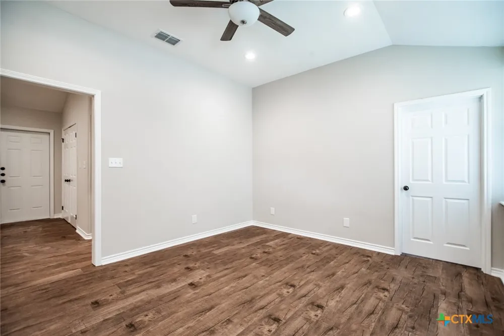 801 S Main Street Victoria, TX 77901