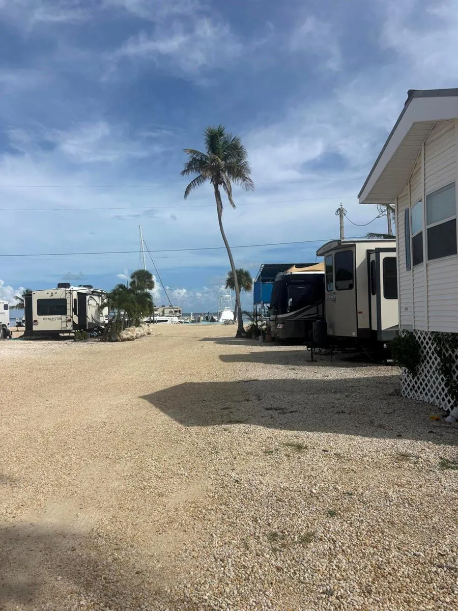 36 E 2ND #3P Key Largo, FL 33037